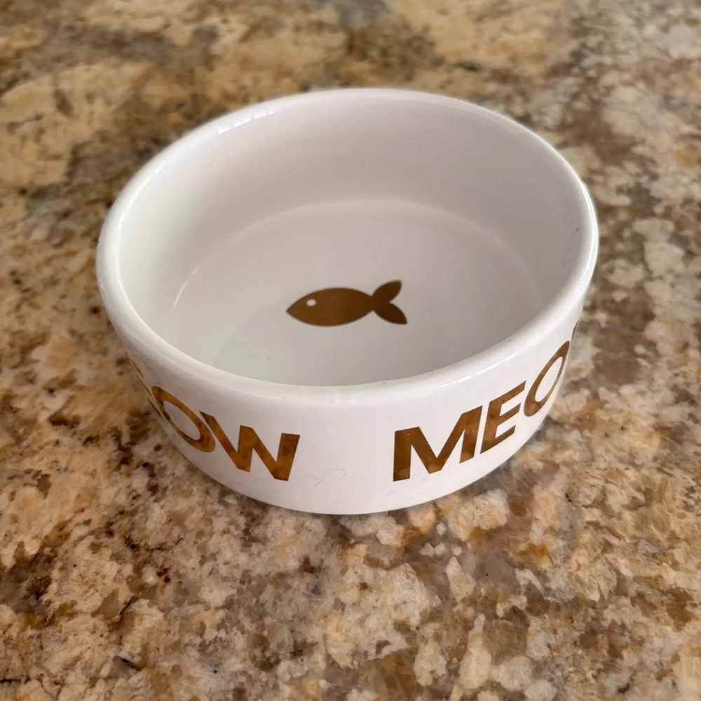Cat Kitty Stoneware Food Bowl Gold White Fish